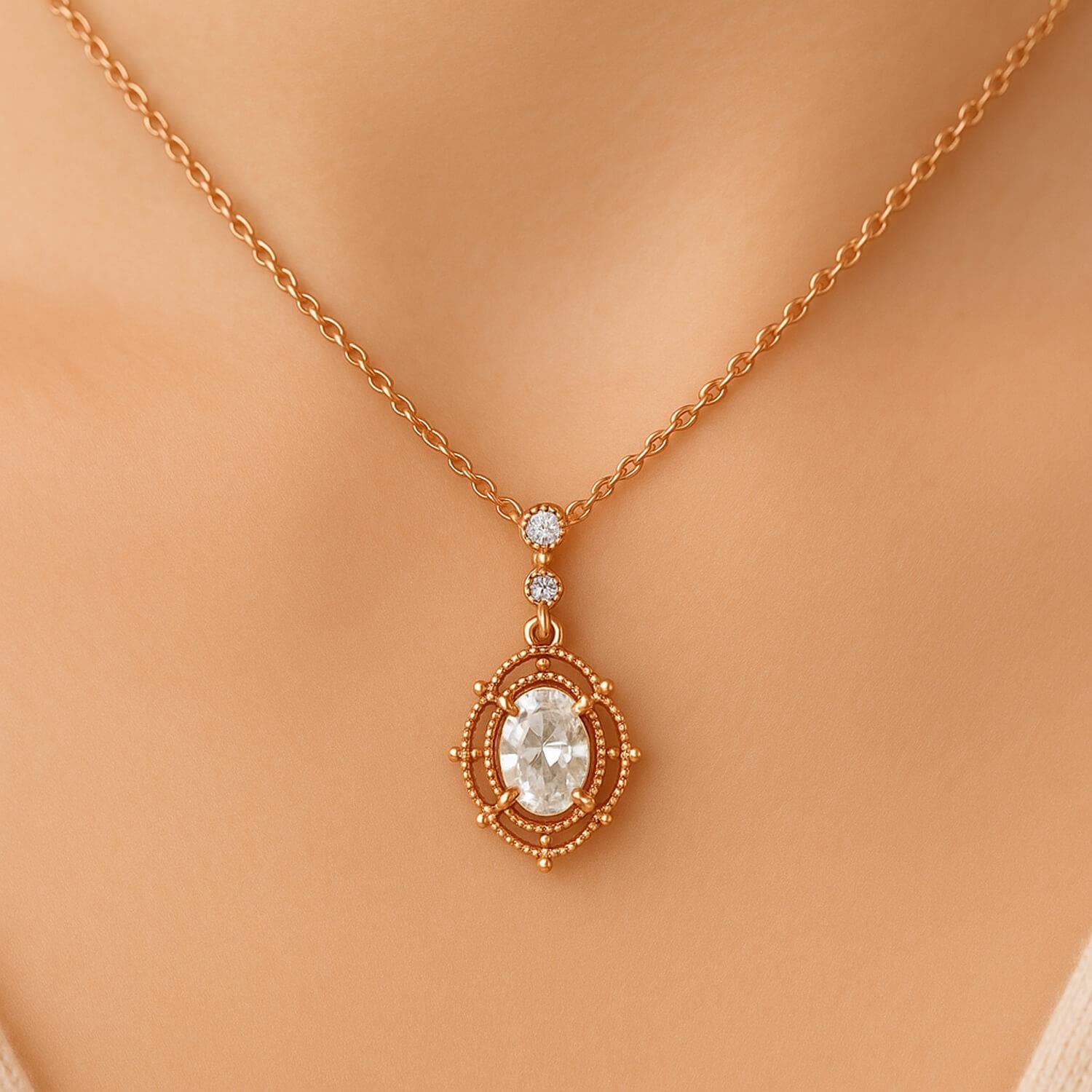 0.55 Karat E SI Oval Kolye Modeli