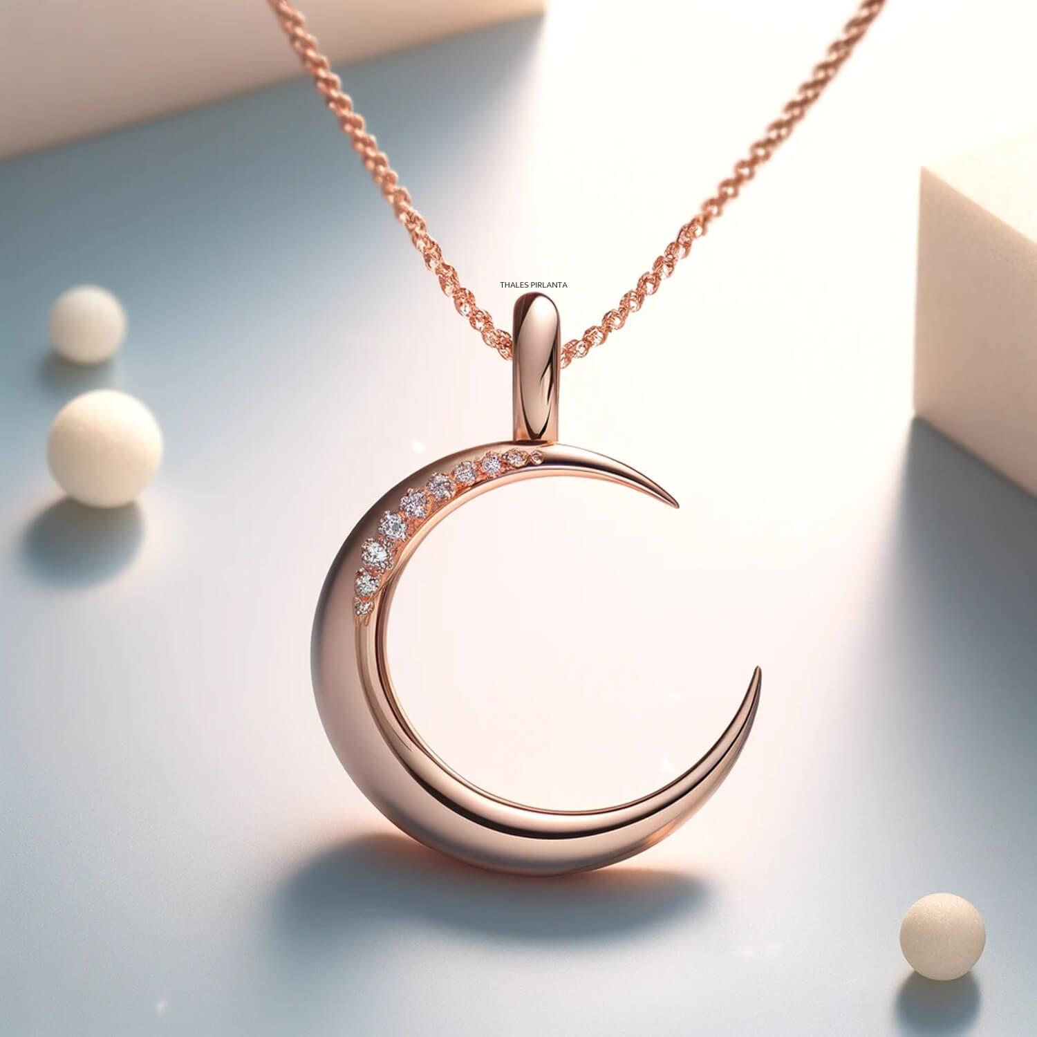 0,10 Karat Pırlanta Hilal Ay Kolye